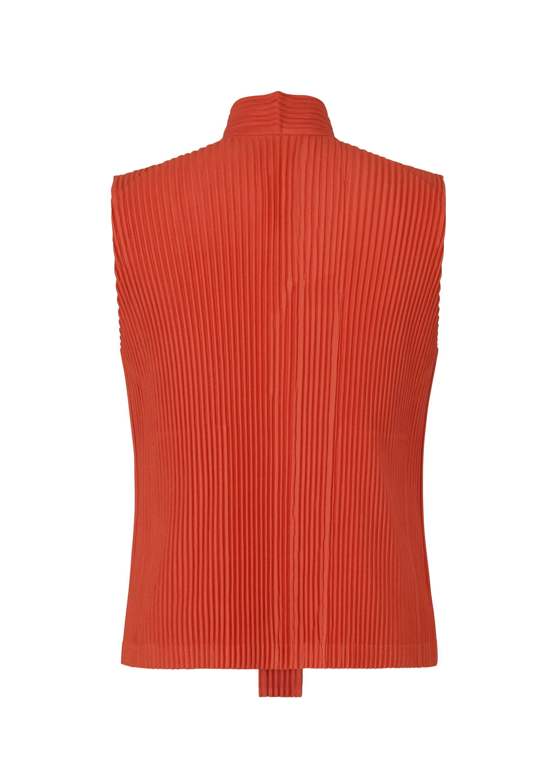 A detail shot of the HOMME PLISSÉ ISSEY MIYAKE MONTHLY COLORS SEPTEMBER top.