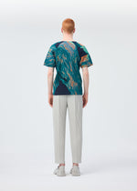 A model wears the HOMME PLISSÉ ISSEY MIYAKE AGATE top.