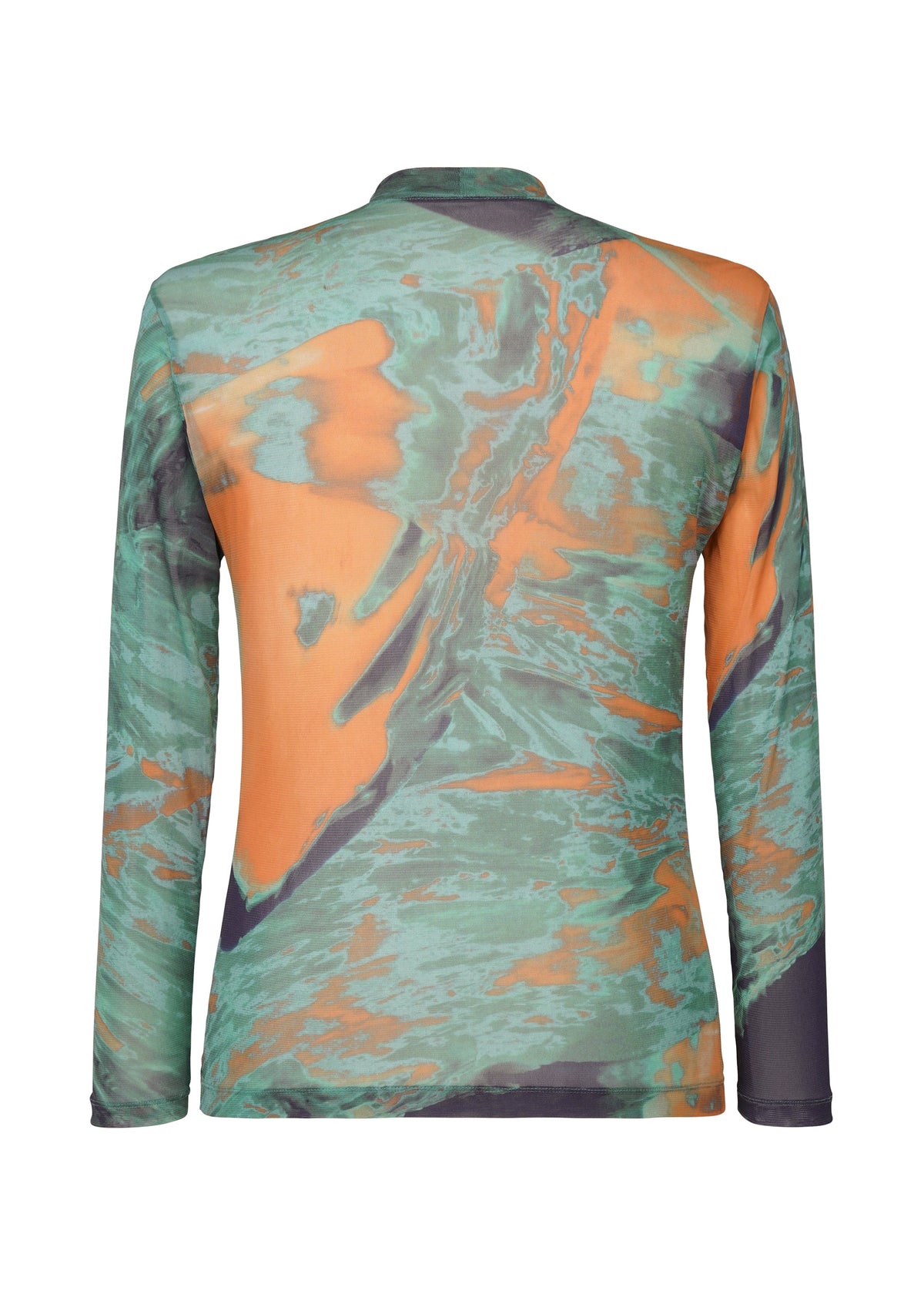 A detail shot of the HOMME PLISSÉ ISSEY MIYAKE AGATE SHEER top.