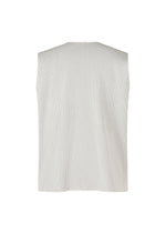 A detail shot of the HOMME PLISSÉ ISSEY MIYAKE BASIC KNIT vest.