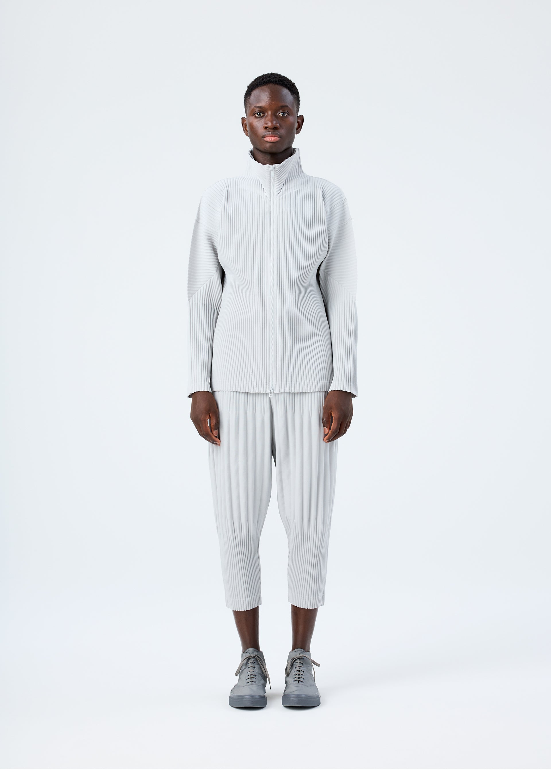 ジャケット・アウター 20SS ISSEY MIYAKE Jacket Mock neck 2 BASICS Two-way Zip Cardigan Black – The official ISSEY MIYAKE
