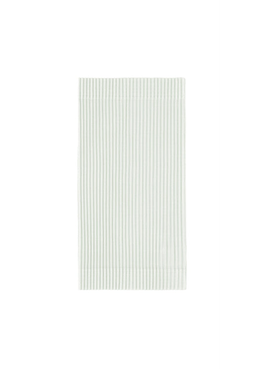 A product shot of the HOMME PLISSÉ ISSEY MIYAKE PLEATS BAND cap in duomo green (60).