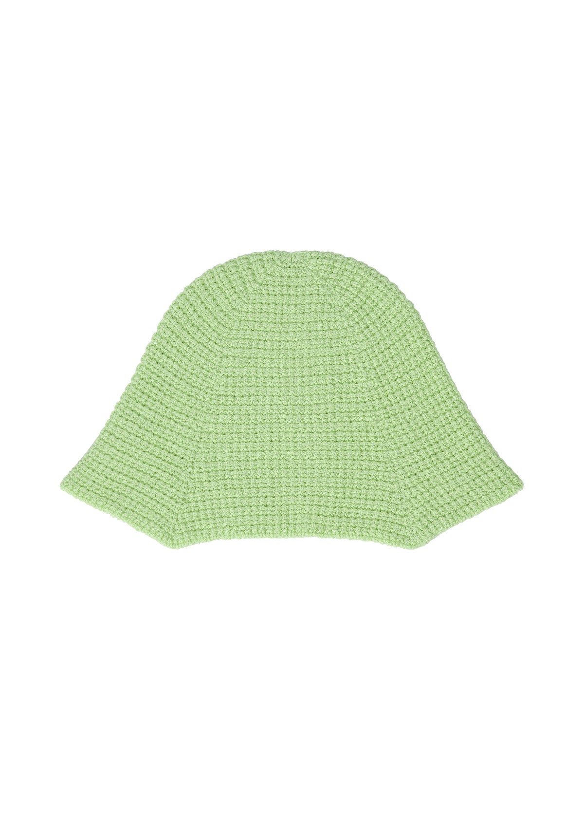 A product shot of the HOMME PLISSÉ ISSEY MIYAKE CROCHET HAT cap in green (62).