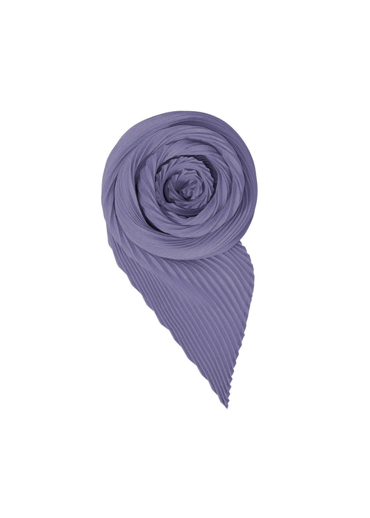 A product shot of the HOMME PLISSÉ ISSEY MIYAKE ANTIPASTO stole in blue (72).