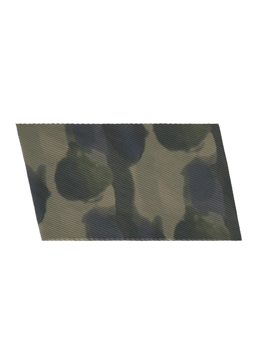 A product shot of the HOMME PLISSÉ ISSEY MIYAKE DAWN STOLE stole in grey (12).