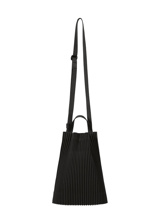 A product shot of the HOMME PLISSÉ ISSEY MIYAKE DRAWSTRING PLEATS BAG bag in .