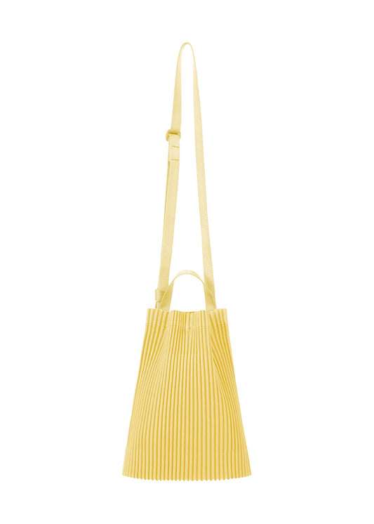 A product shot of the HOMME PLISSÉ ISSEY MIYAKE DRAWSTRING PLEATS BAG bag in .
