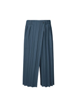 A product shot of the HOMME PLISSÉ ISSEY MIYAKE EDGE ENSEMBLE trousers in navy (75).
