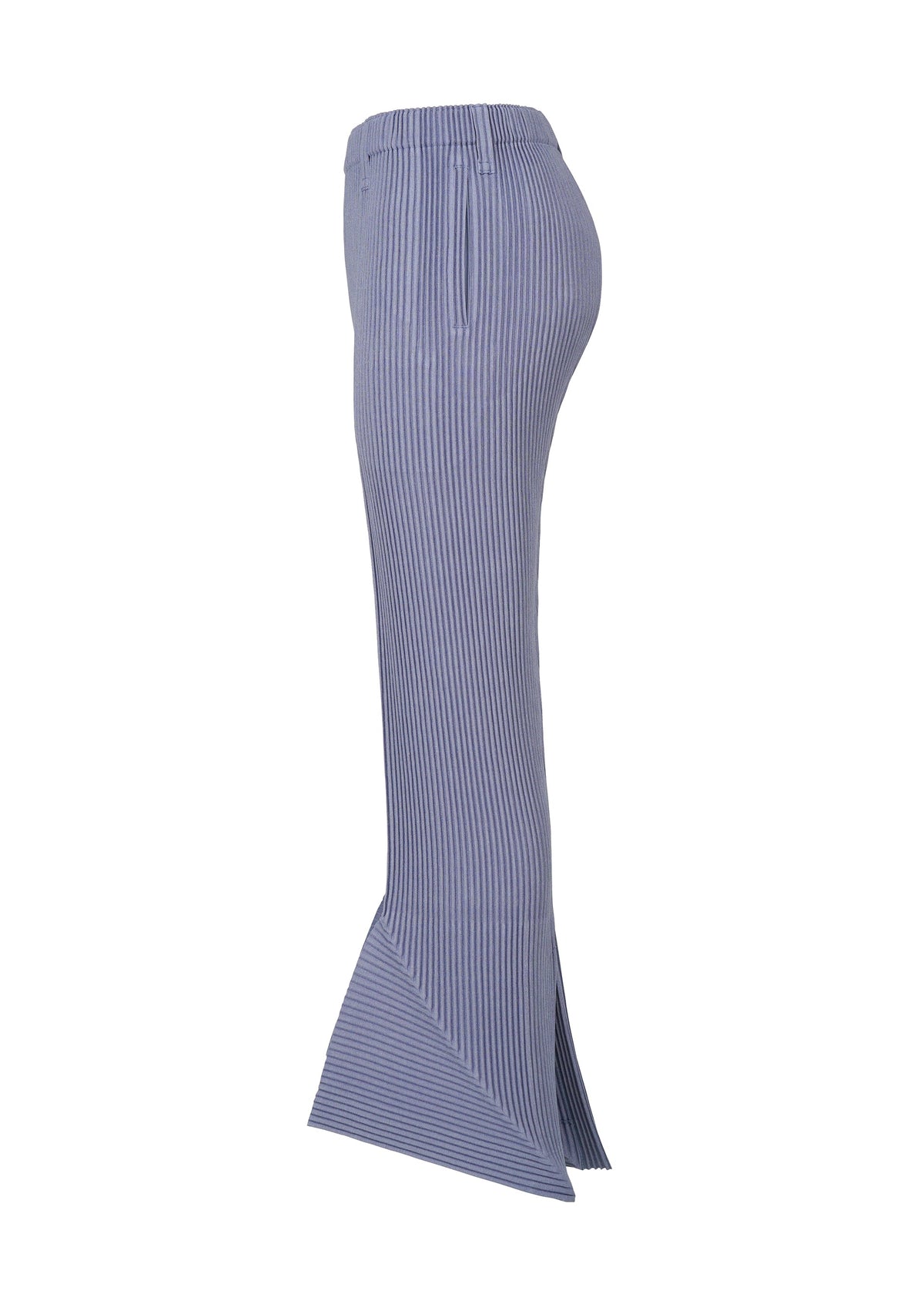 A detail shot of the HOMME PLISSÉ ISSEY MIYAKE LINEN LIKE trousers.