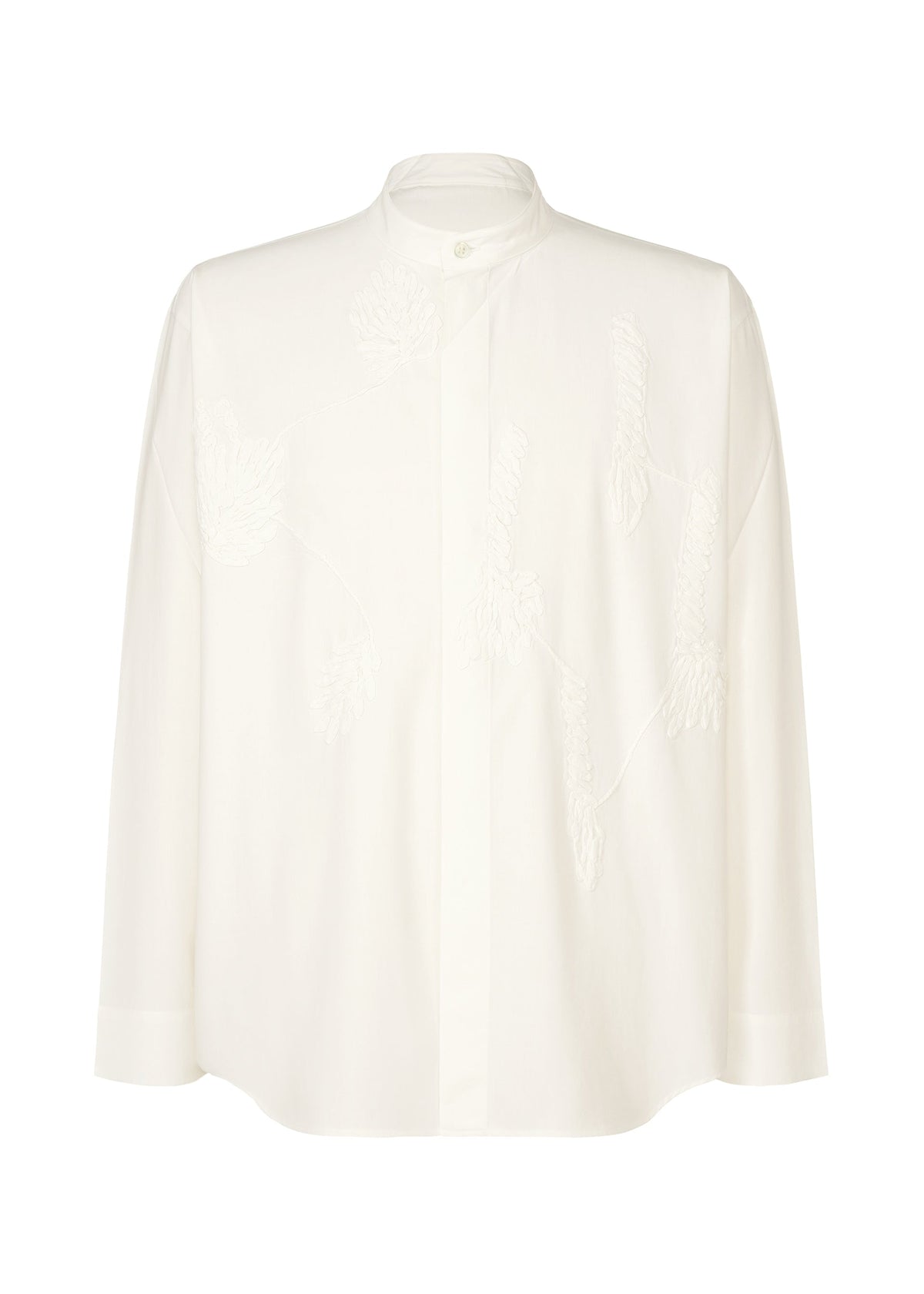 A product shot of the HOMME PLISSÉ ISSEY MIYAKE EMBROIDERY PRESS SHIRT shirt in white (01).