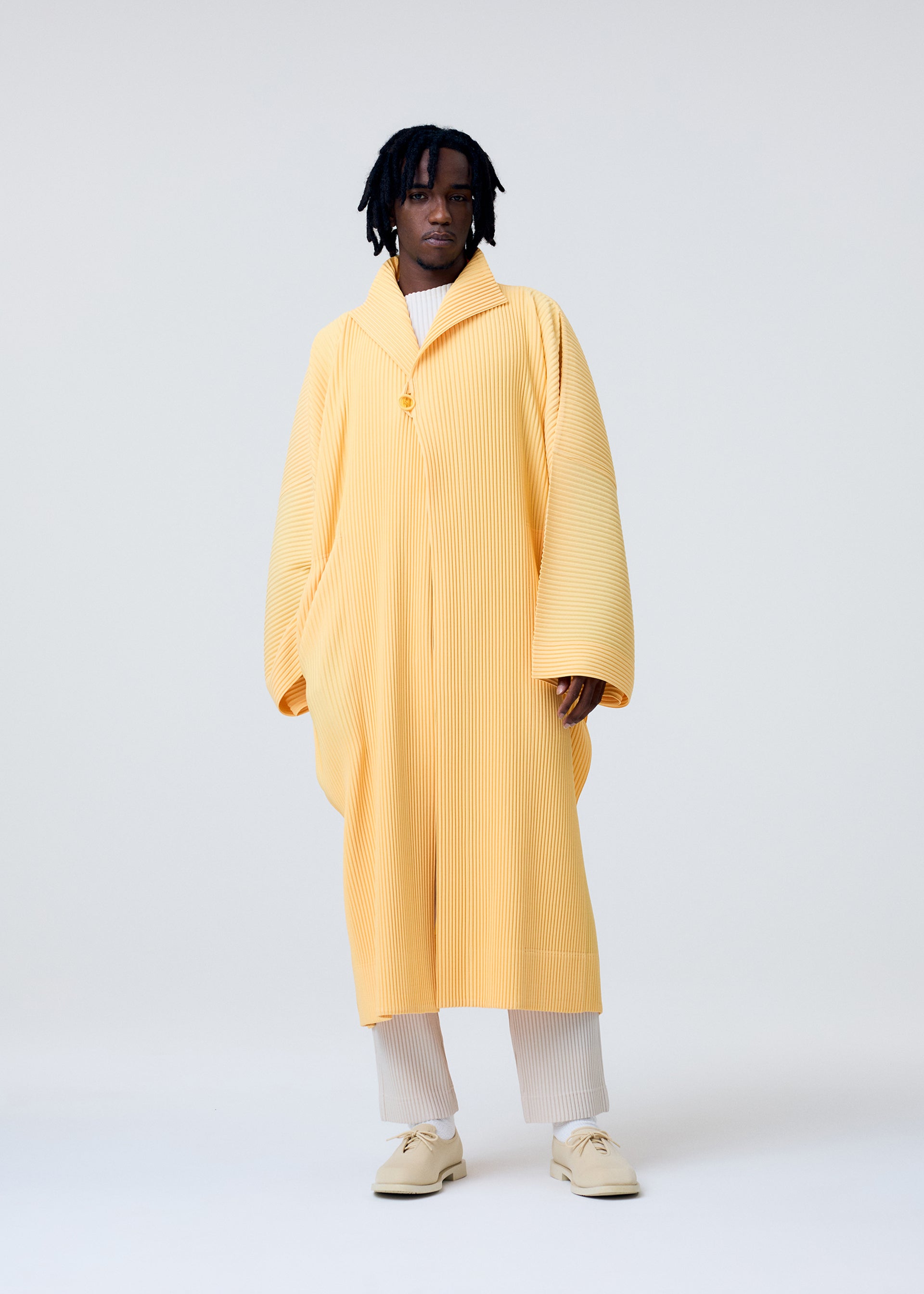ISSEY MIYAKE Coats – The official ISSEY MIYAKE ONLINE STORE