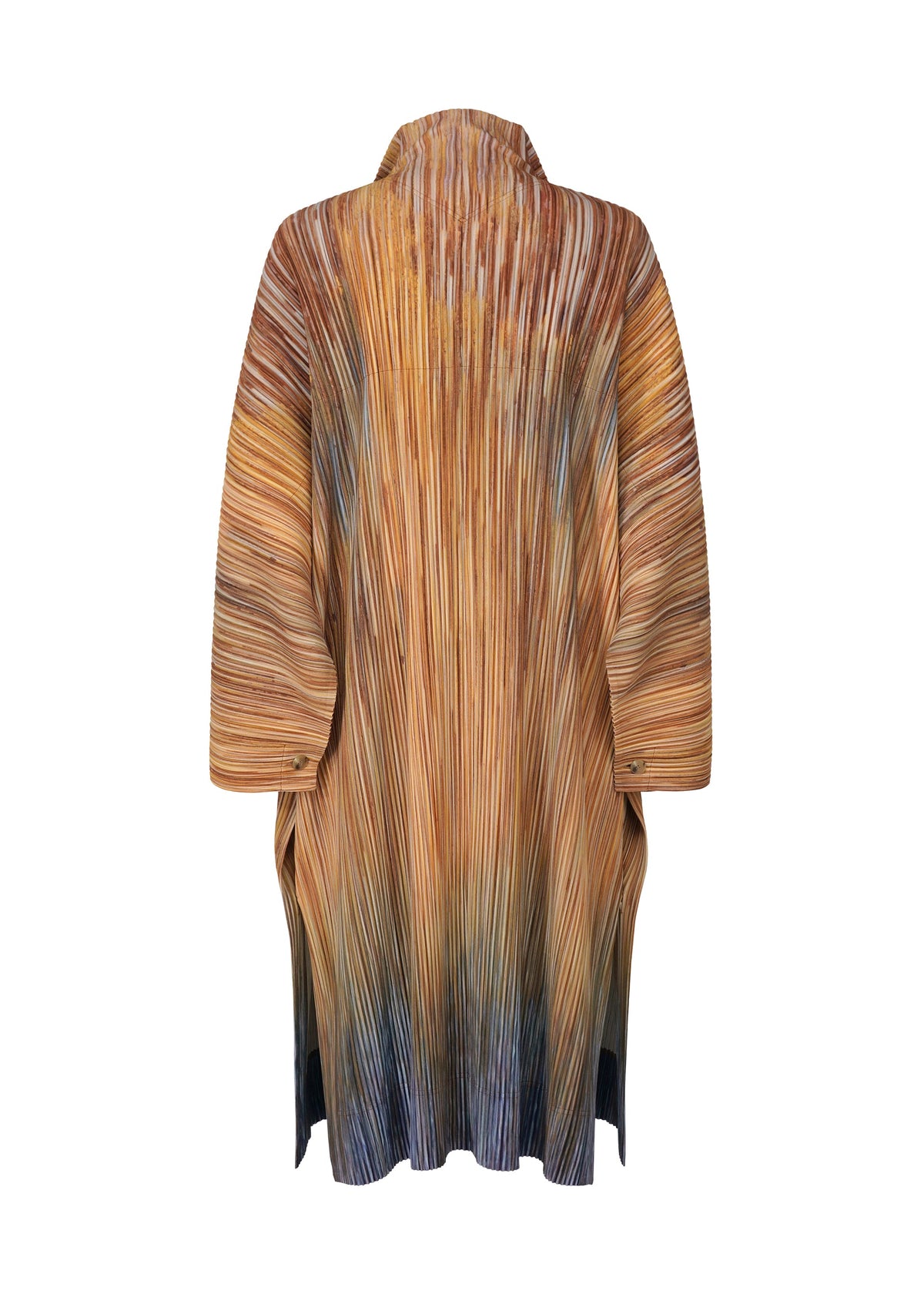 A detail shot of the HOMME PLISSÉ ISSEY MIYAKE PAINT BRUSH CLOSE UP coat.