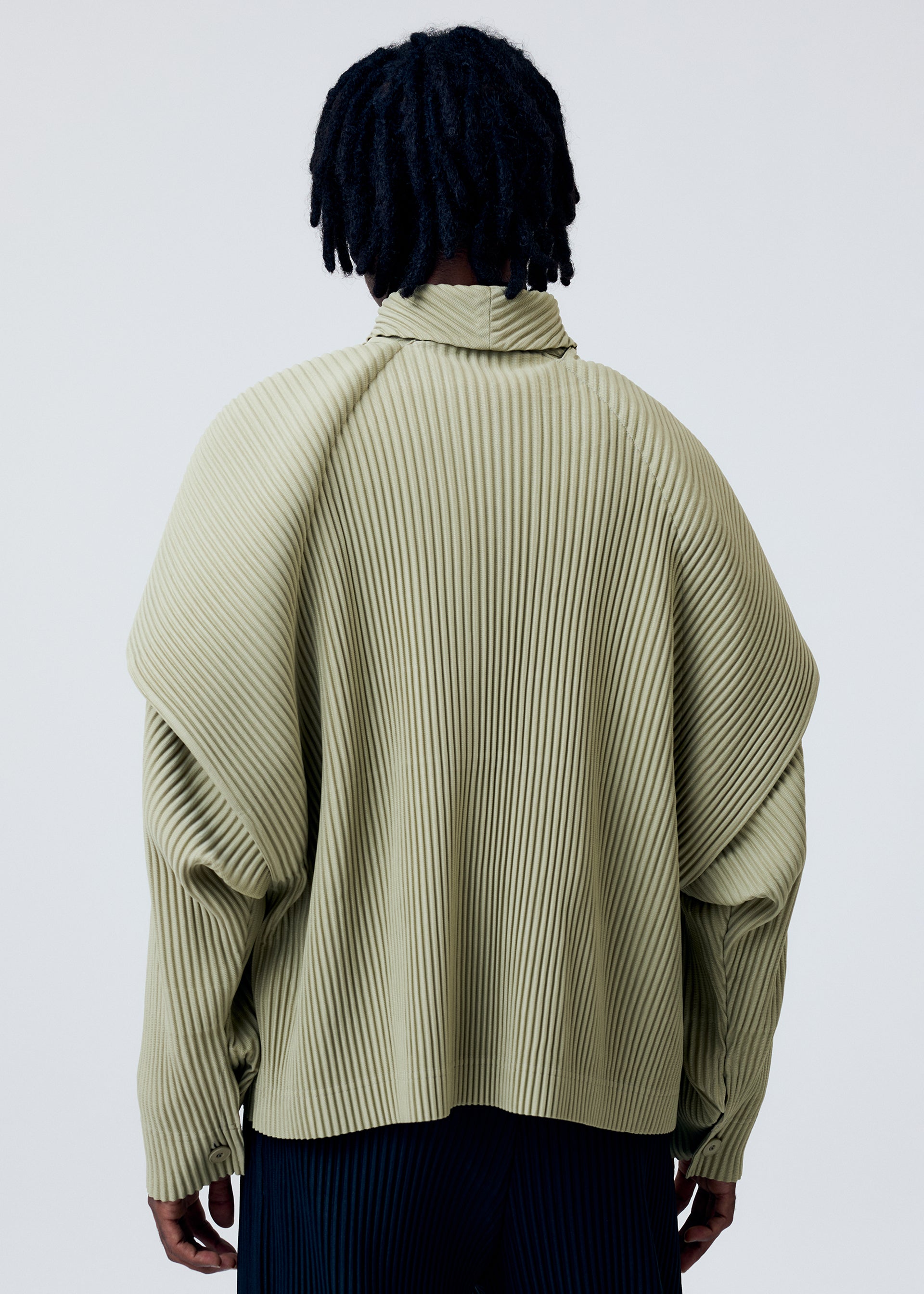 COVER AND FOLD Jacket Black – The official ISSEY MIYAKE ONLINE