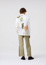 A model wears the HOMME PLISSÉ ISSEY MIYAKE PALETTE jacket.