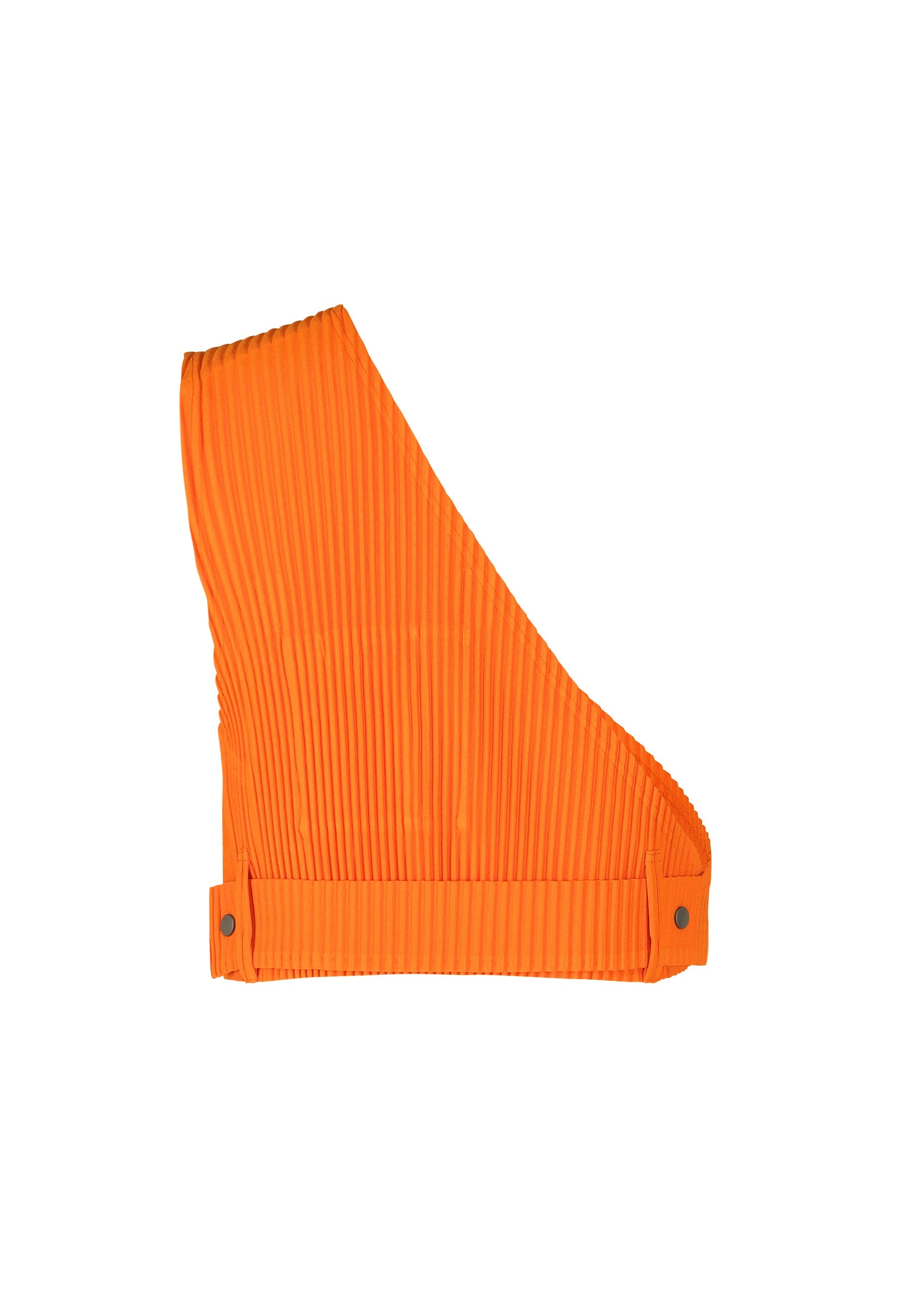 A detail shot of the HOMME PLISSÉ ISSEY MIYAKE PAINTER'S GEAR vest.