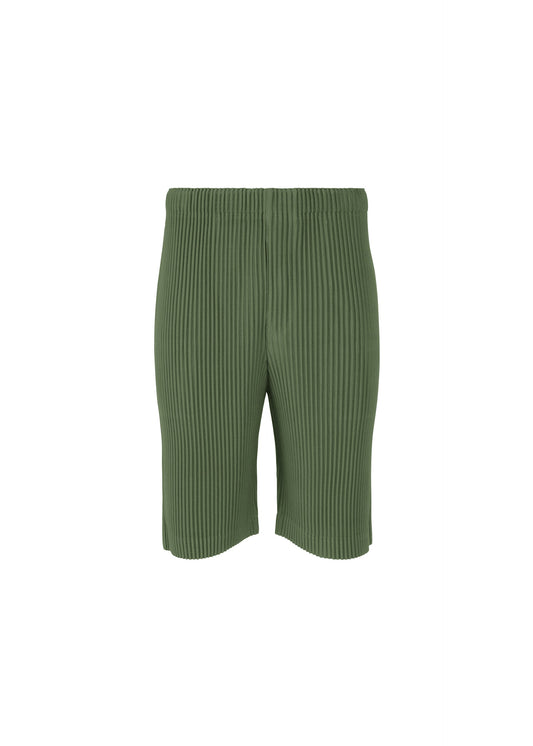A product shot of the HOMME PLISSÉ ISSEY MIYAKE COLOR PLEATS 2 shorts in duomo door green (69).