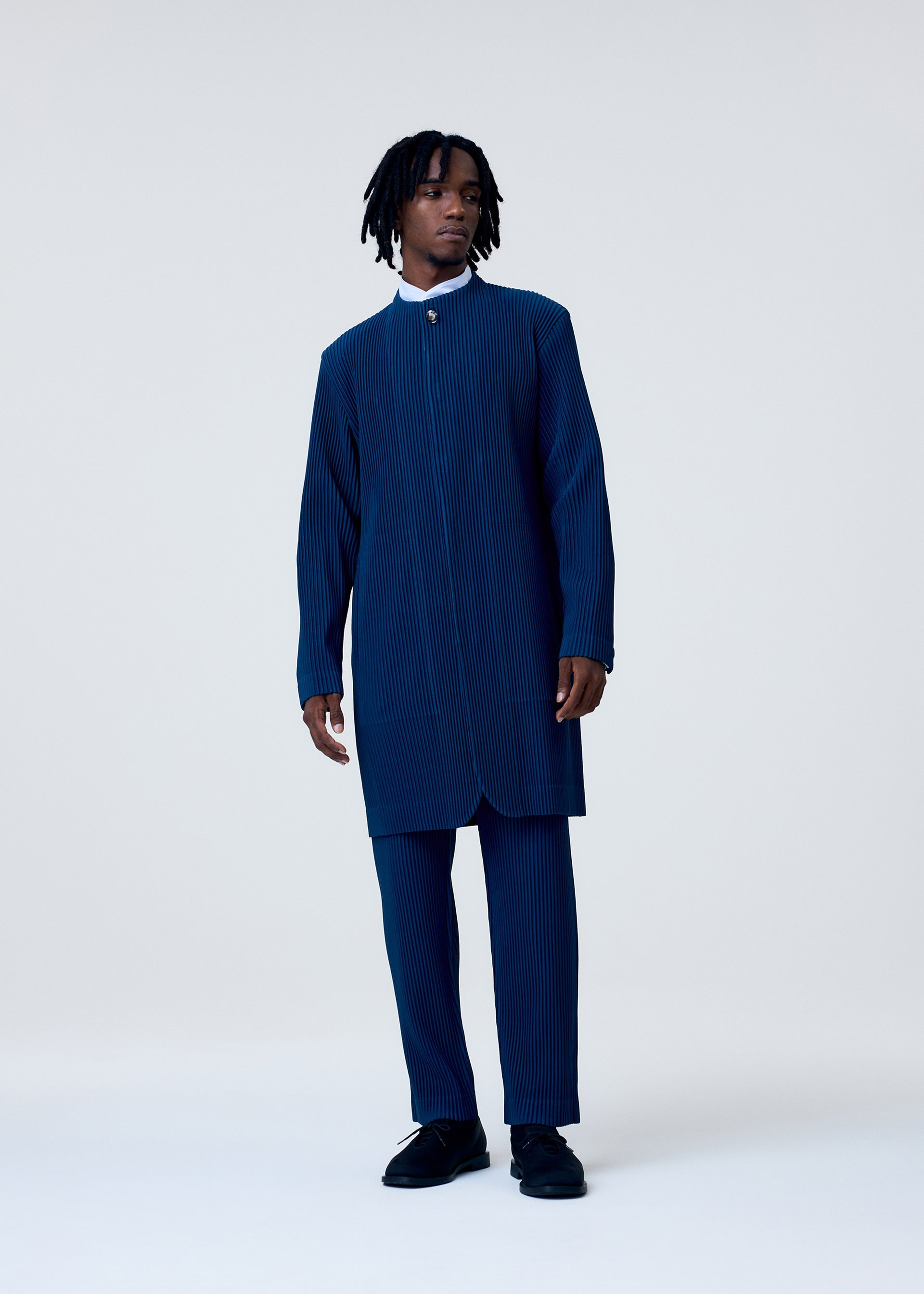 MENSWEAR - TROUSERS – The official ISSEY MIYAKE ONLINE STORE