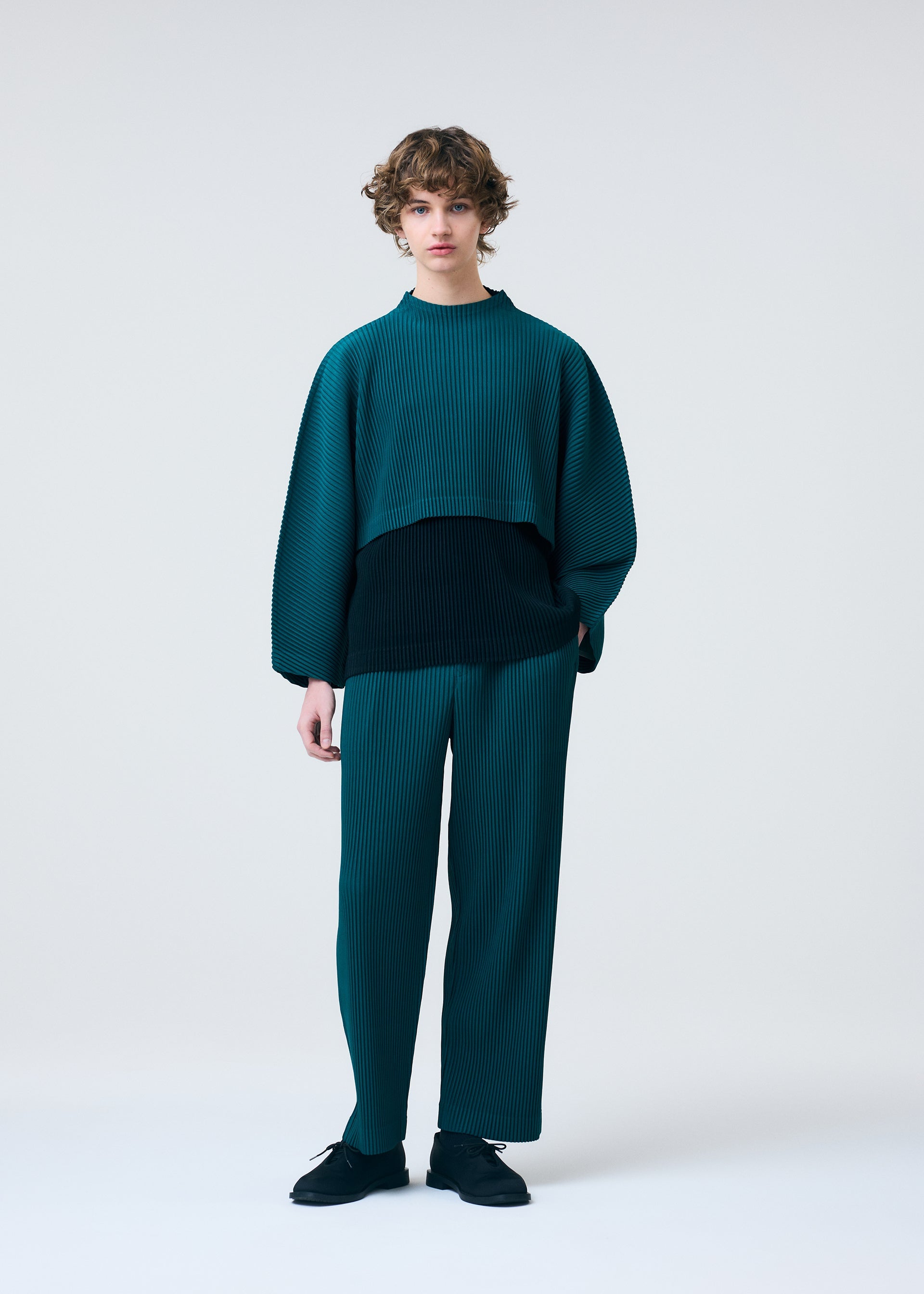 HP66JF172 – The official ISSEY MIYAKE ONLINE STORE | ISSEY MIYAKE UK