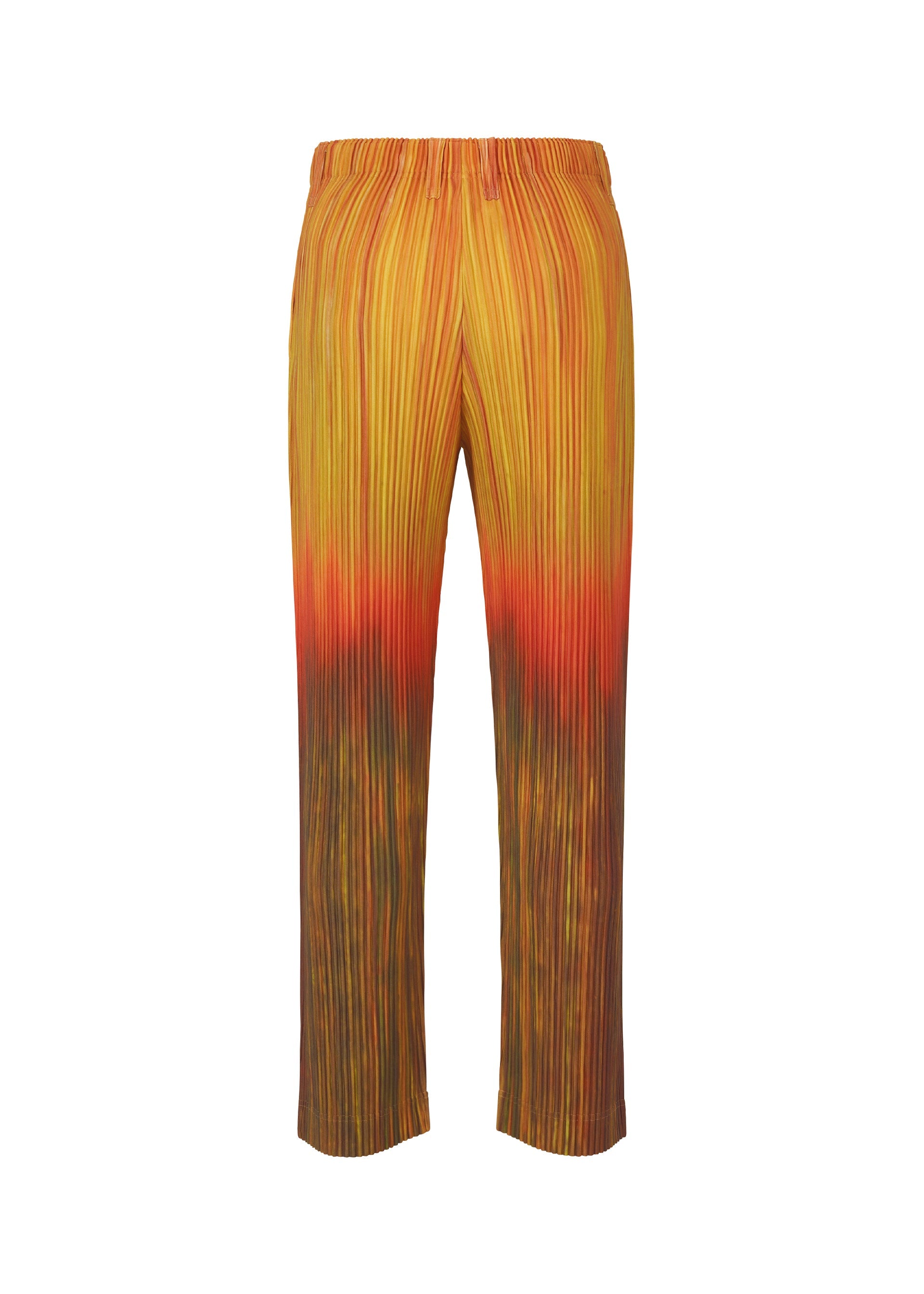 A detail shot of the HOMME PLISSÉ ISSEY MIYAKE PAINT BRUSH CLOSE UP trousers.