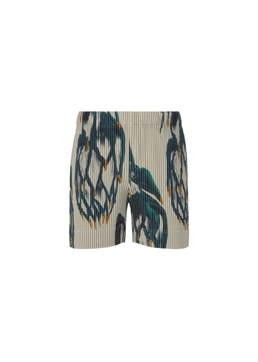 A product shot of the HOMME PLISSÉ ISSEY MIYAKE FRUITS & VEGETABLES shorts in grey (12).