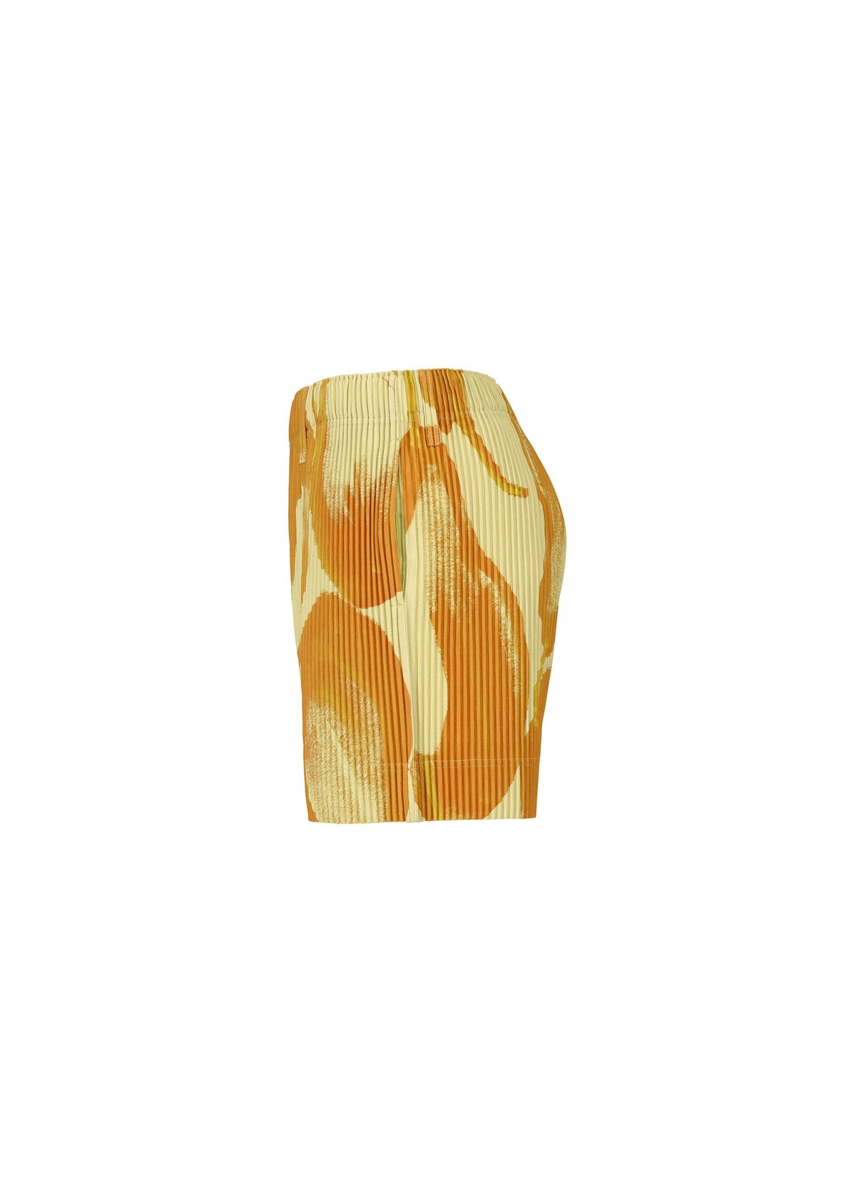 A detail shot of the HOMME PLISSÉ ISSEY MIYAKE FRUITS & VEGETABLES shorts.