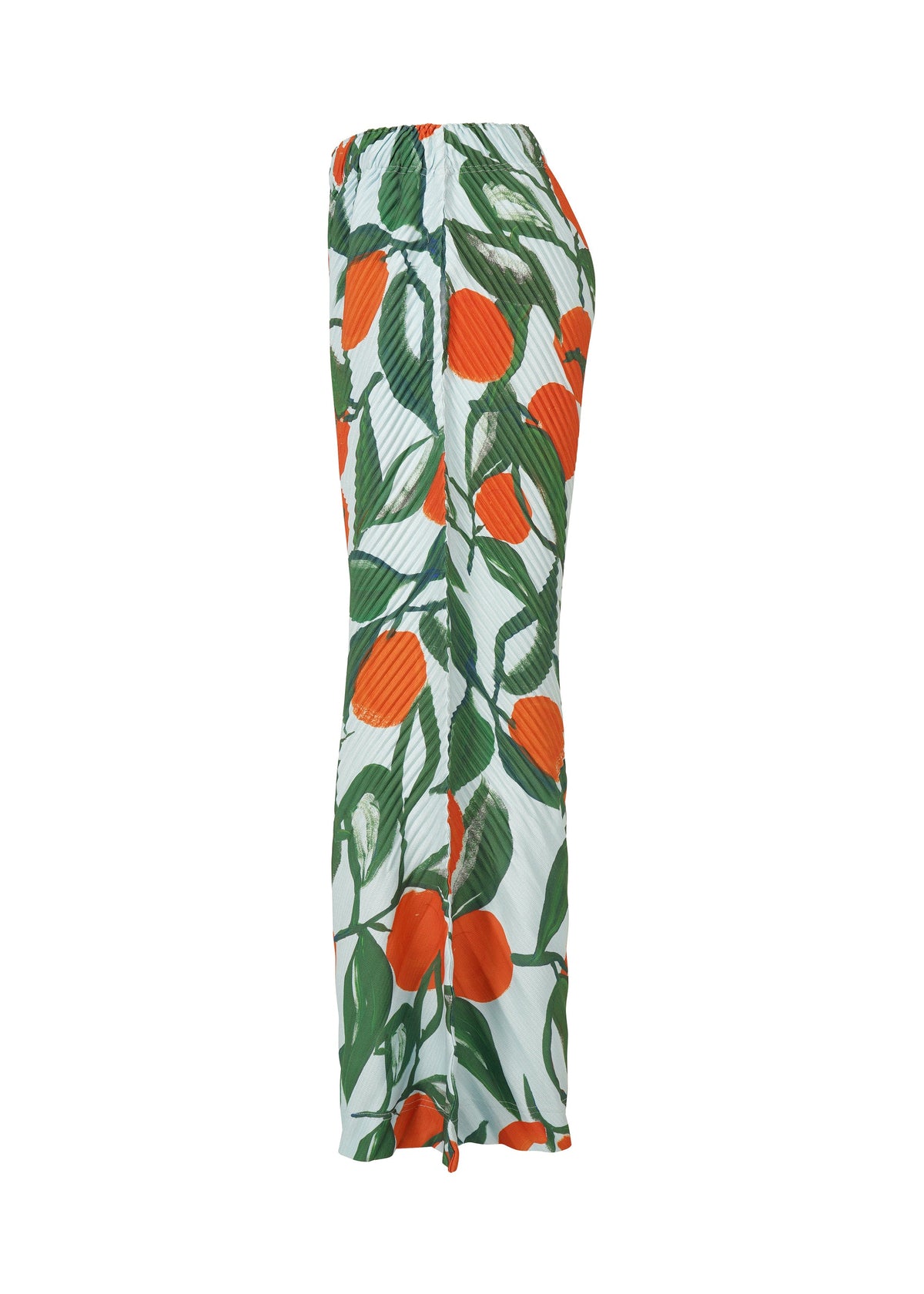 A detail shot of the HOMME PLISSÉ ISSEY MIYAKE FRUITS & VEGETABLES trousers.