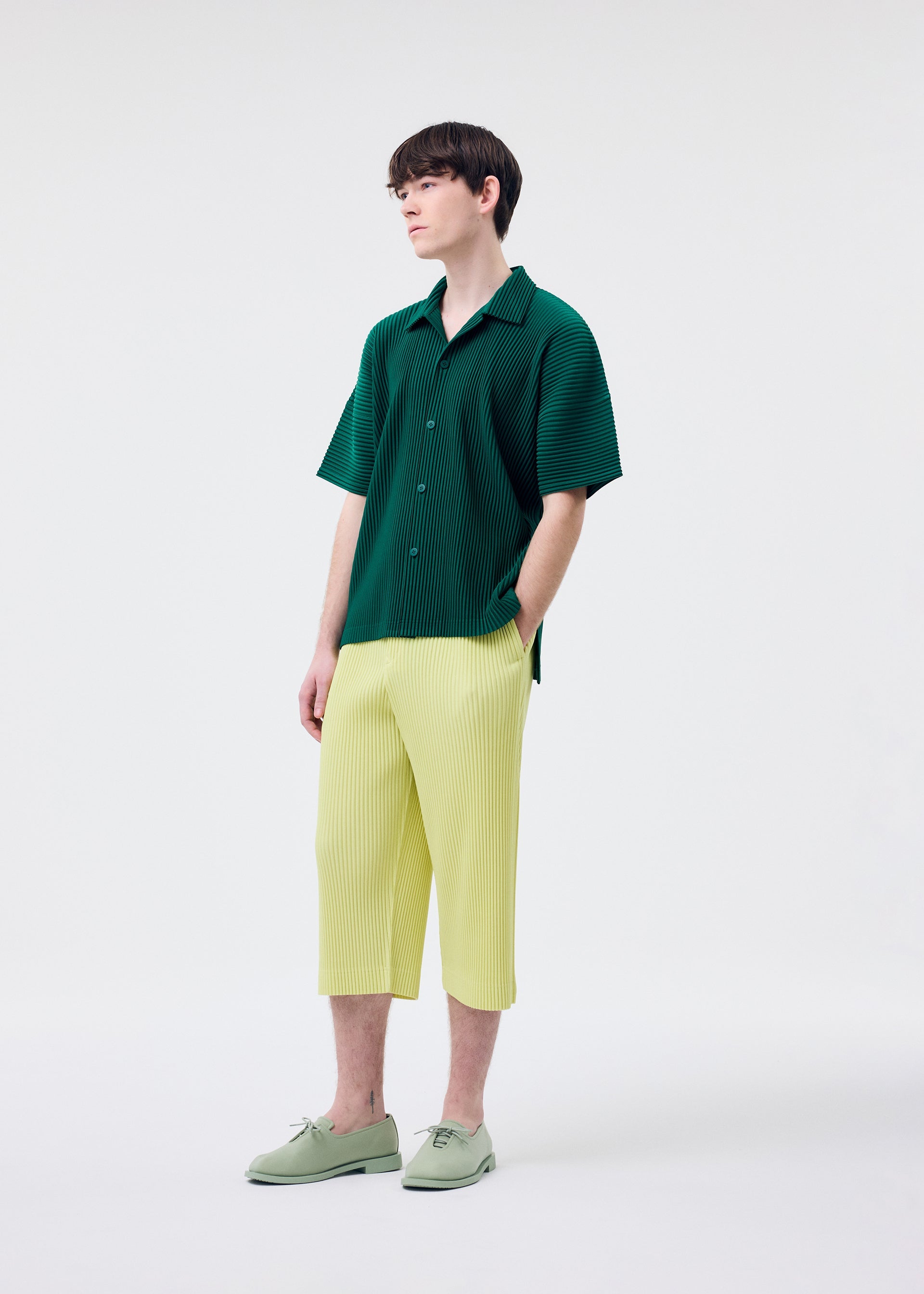 ISSEY MIYAKE Menswear – The official ISSEY MIYAKE ONLINE STORE