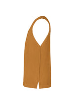 A detail shot of the HOMME PLISSÉ ISSEY MIYAKE MONTHLY COLORS : JUNE top.