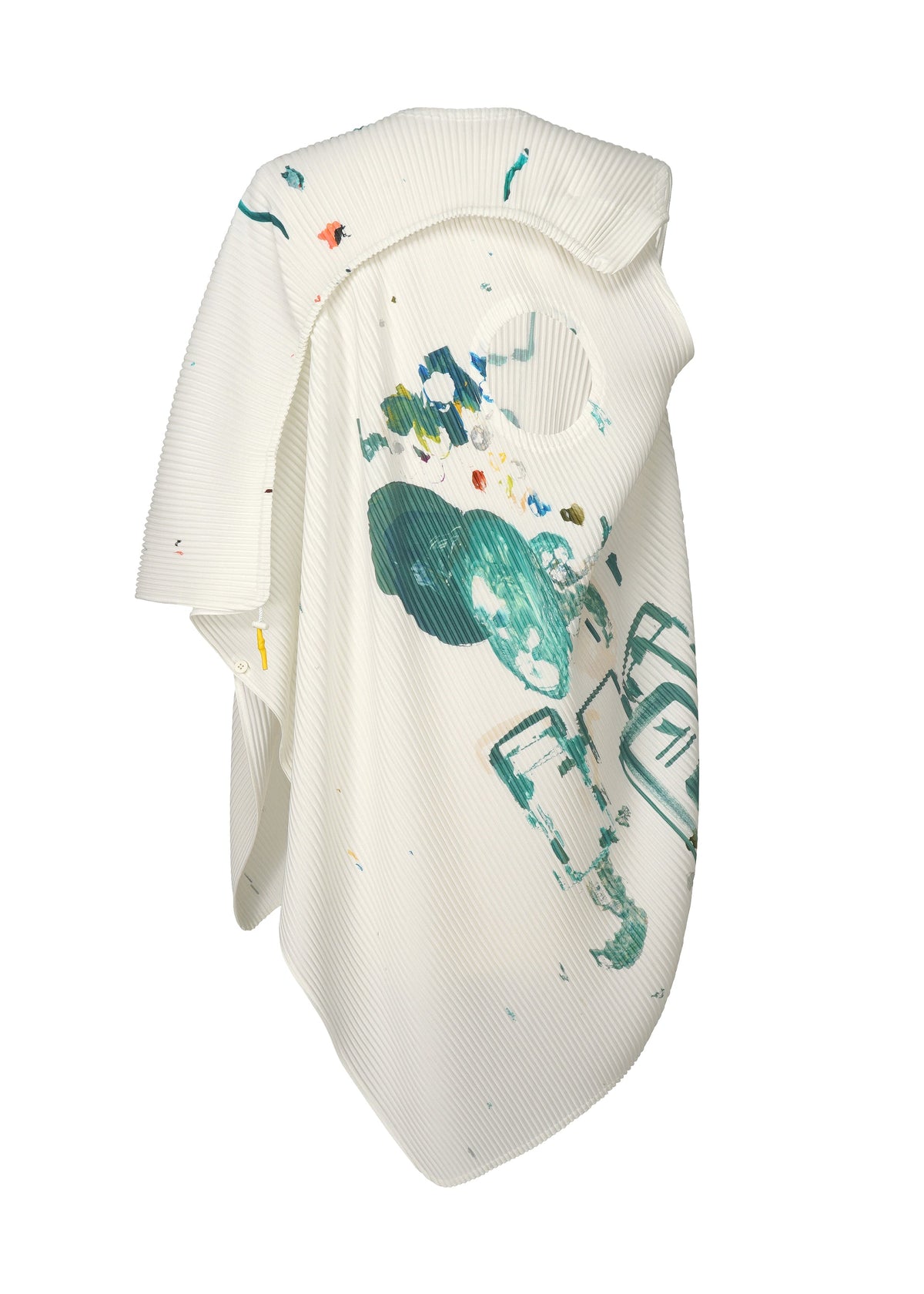 A detail shot of the HOMME PLISSÉ ISSEY MIYAKE PALETTE top.