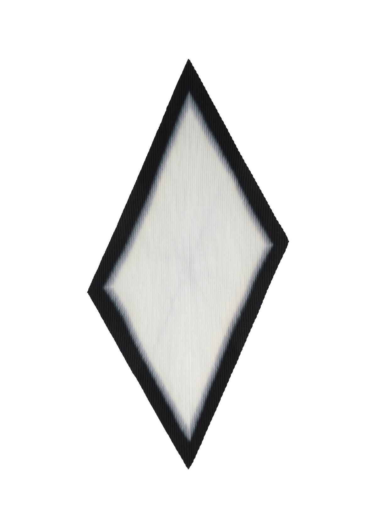 A product shot of the HOMME PLISSÉ ISSEY MIYAKE FRAMEWORK : CHUSEN STOLE stole in white.