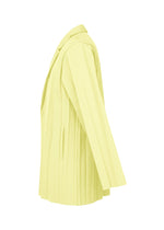 A detail shot of the HOMME PLISSÉ ISSEY MIYAKE EDGE ENSEMBLE jacket.
