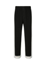 A product shot of the HOMME PLISSÉ ISSEY MIYAKE FRAMEWORK : CHUSEN trousers in black.
