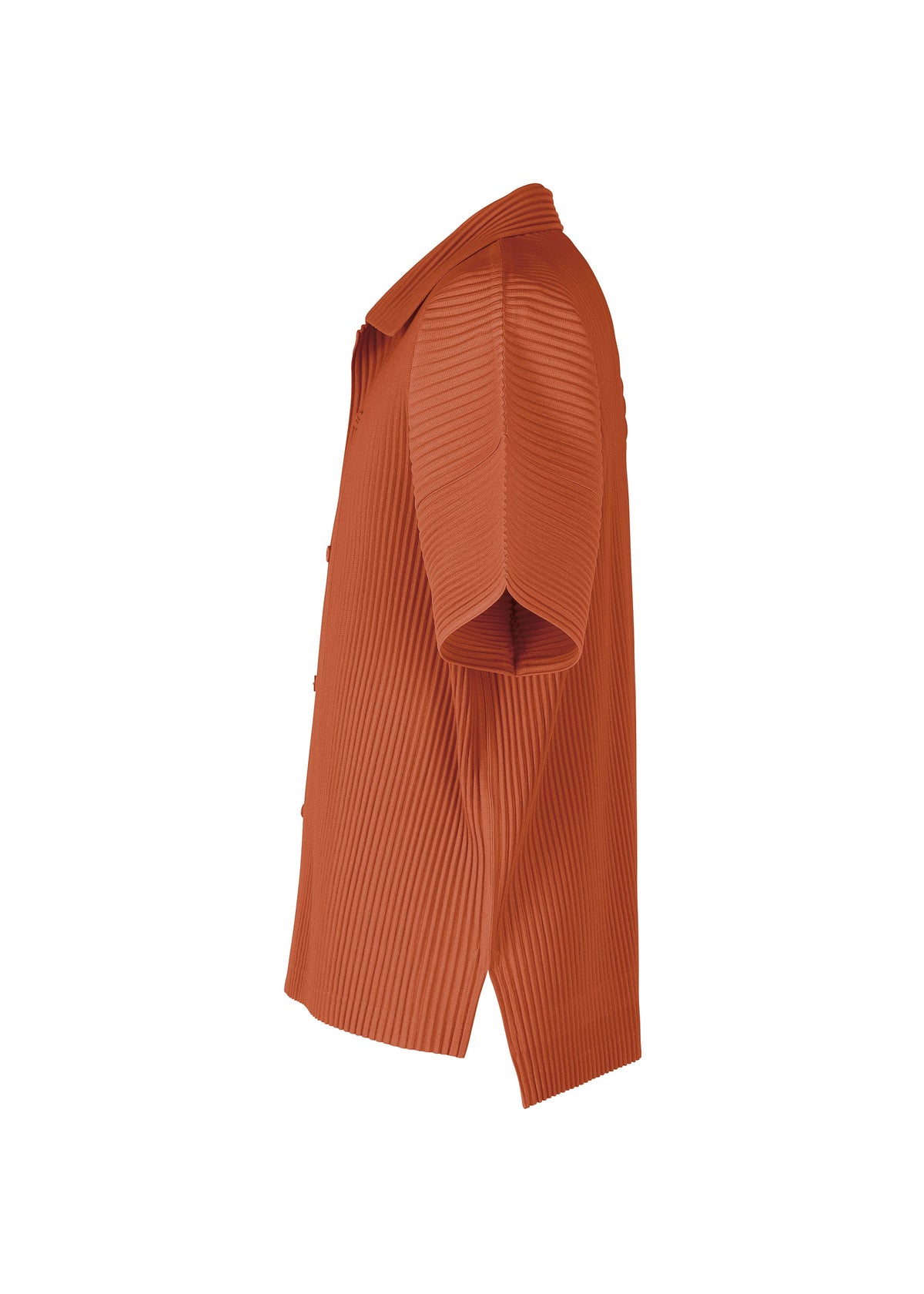 A detail shot of the HOMME PLISSÉ ISSEY MIYAKE MONTHLY COLORS : AUGUST shirt.