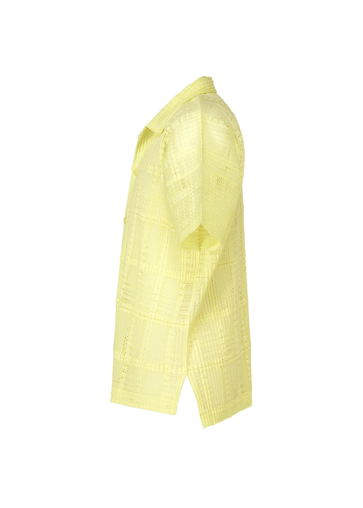 A detail shot of the HOMME PLISSÉ ISSEY MIYAKE LACE GRID PLEATS shirt.