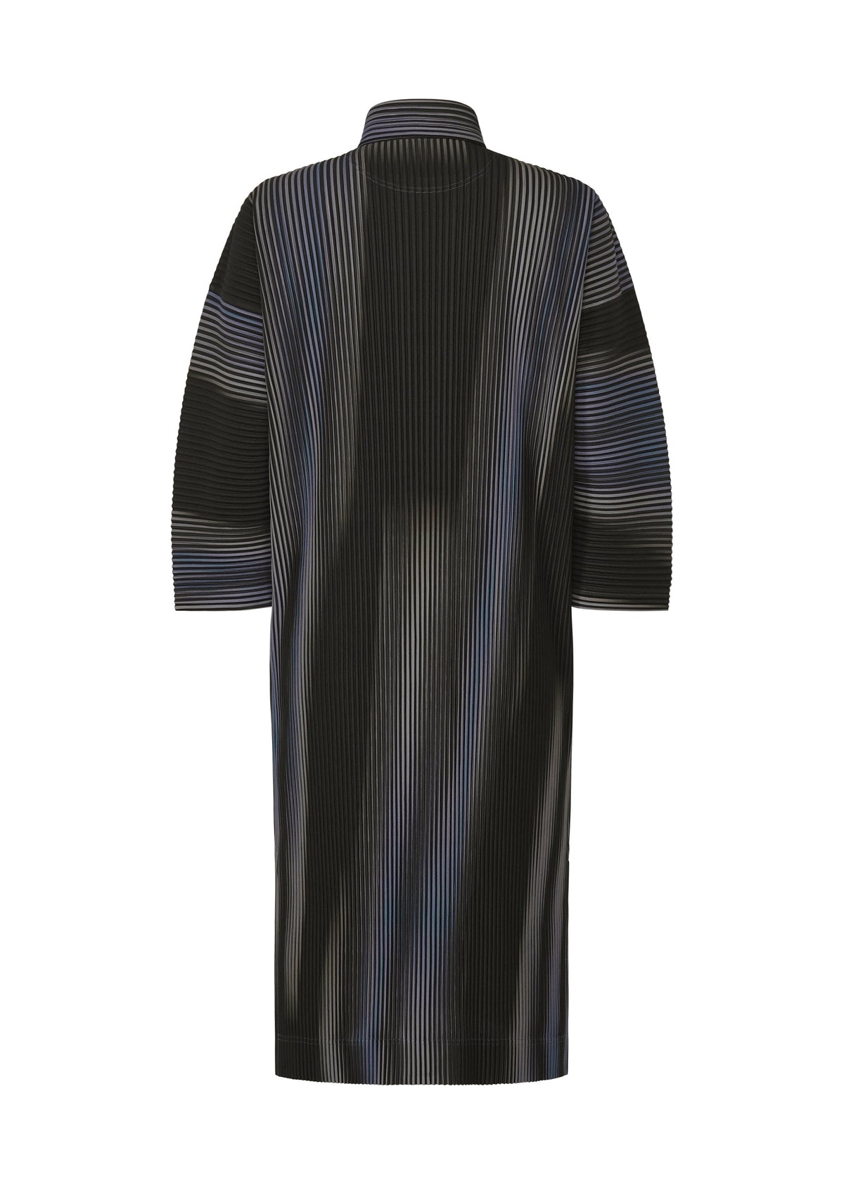 A detail shot of the HOMME PLISSÉ ISSEY MIYAKE BLEND OF LIGHTS shirt.