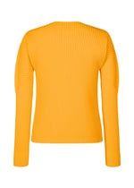 A detail shot of the HOMME PLISSÉ ISSEY MIYAKE COLOR PLEATS 1 top.