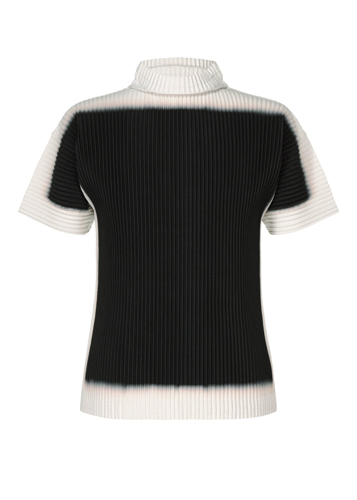 A product shot of the HOMME PLISSÉ ISSEY MIYAKE FRAMEWORK : CHUSEN top in black.