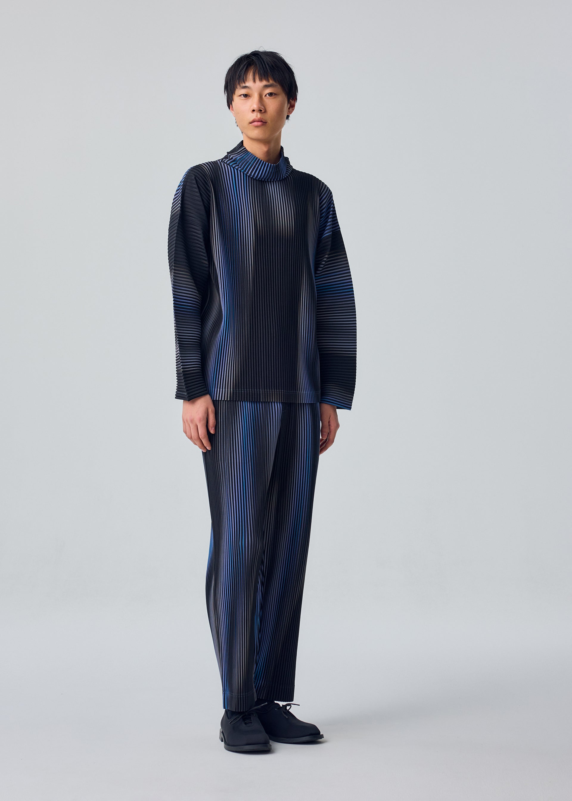 HOMME PLISSÉ ISSEY MIYAKE – The official ISSEY MIYAKE ONLINE STORE
