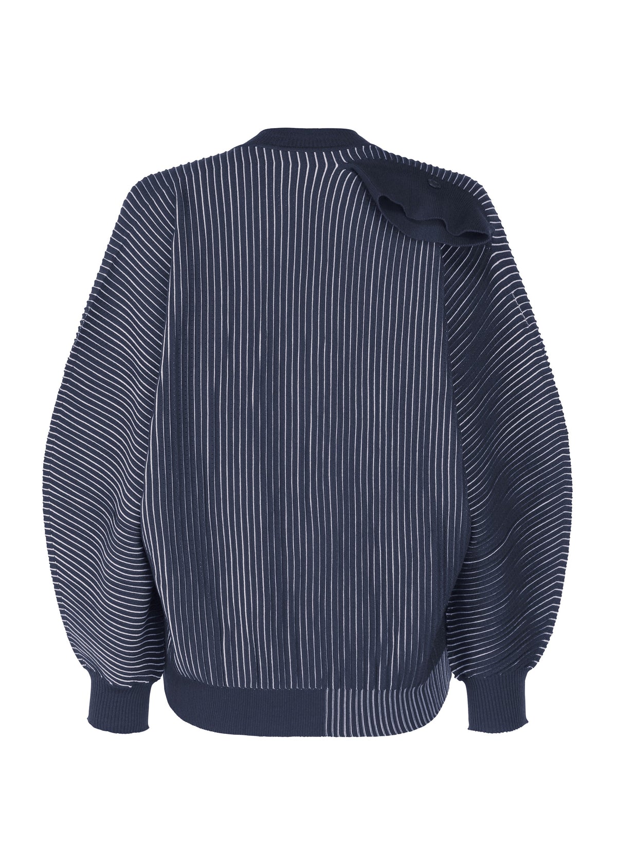 A detail shot of the HOMME PLISSÉ ISSEY MIYAKE IN THE SHADOW KNIT cardigan.