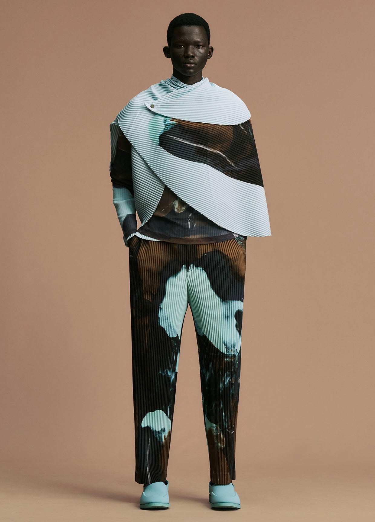 ３日まで断捨離HOMME PLISSE ISSEY MIYAKE 3日まで断捨離HOMME PLISSE ISSEY MIYAKE