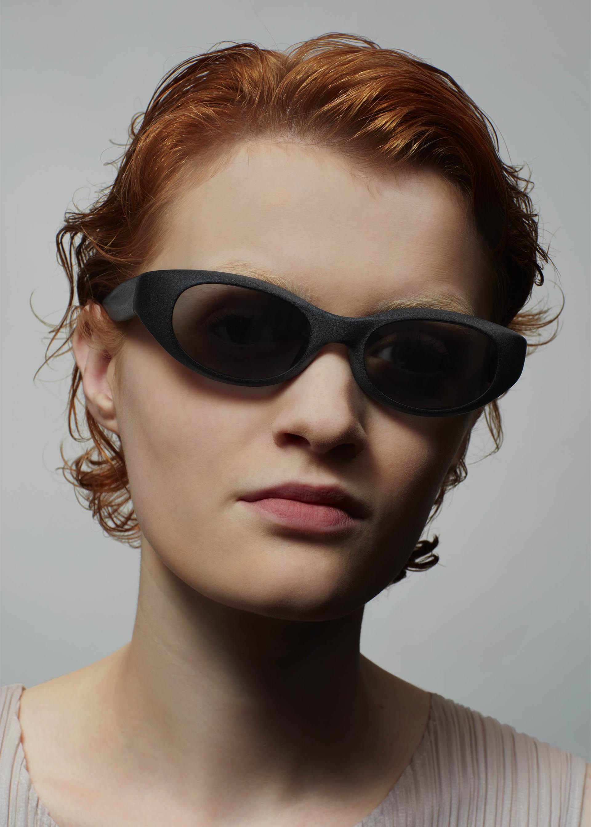 GRIT-SQUARE Dark Grey Glasses