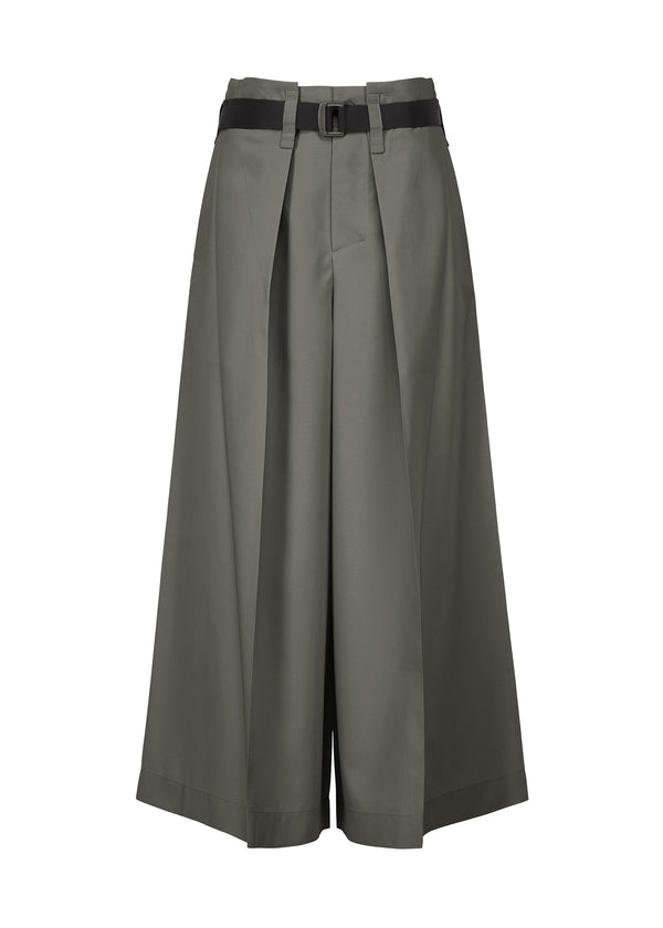 A product shot of the 132 5. ISSEY MIYAKE  OBLIQUE FOLD BOTTOMS trousers in dark grey (17)