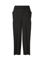 A product shot of the 132 5. ISSEY MIYAKE EDGE BOTTOMS trousers in black (15).