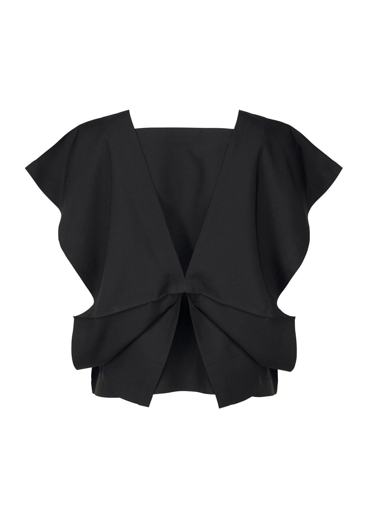 A detail shot of the 132 5. ISSEY MIYAKE BOX COMPOSITION SOLID shirt.