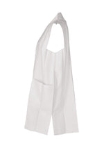 A detail shot of the 132 5. ISSEY MIYAKE 132 5. FLAT 1 vest.