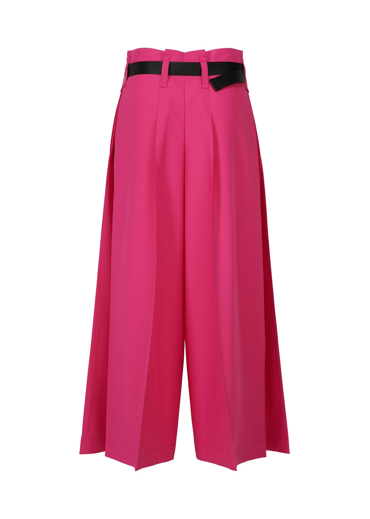 A detail shot of the 132 5. ISSEY MIYAKE FLAT SQUARE BOTTOMS trousers.