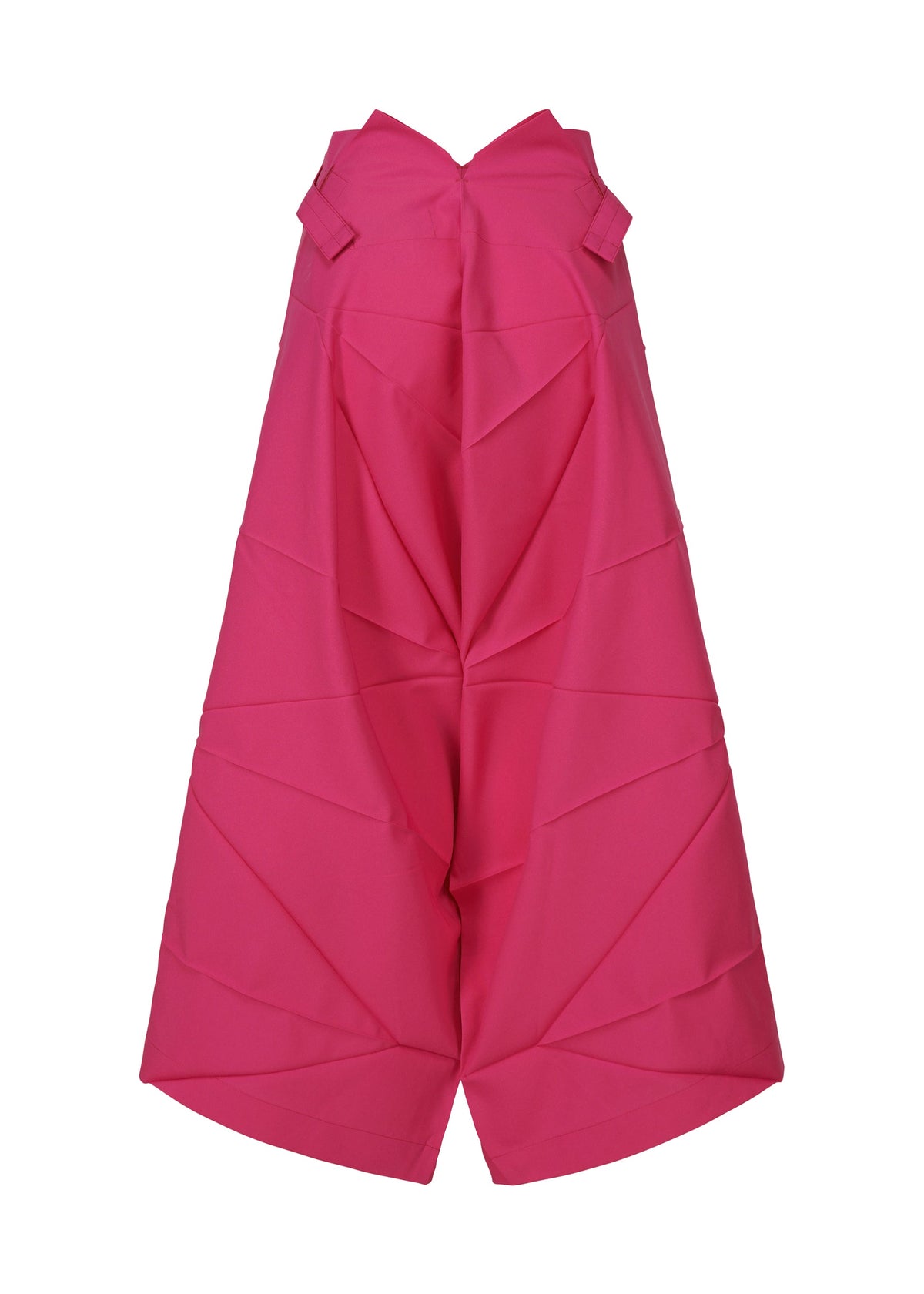 A detail shot of the 132 5. ISSEY MIYAKE NO.2 trousers.