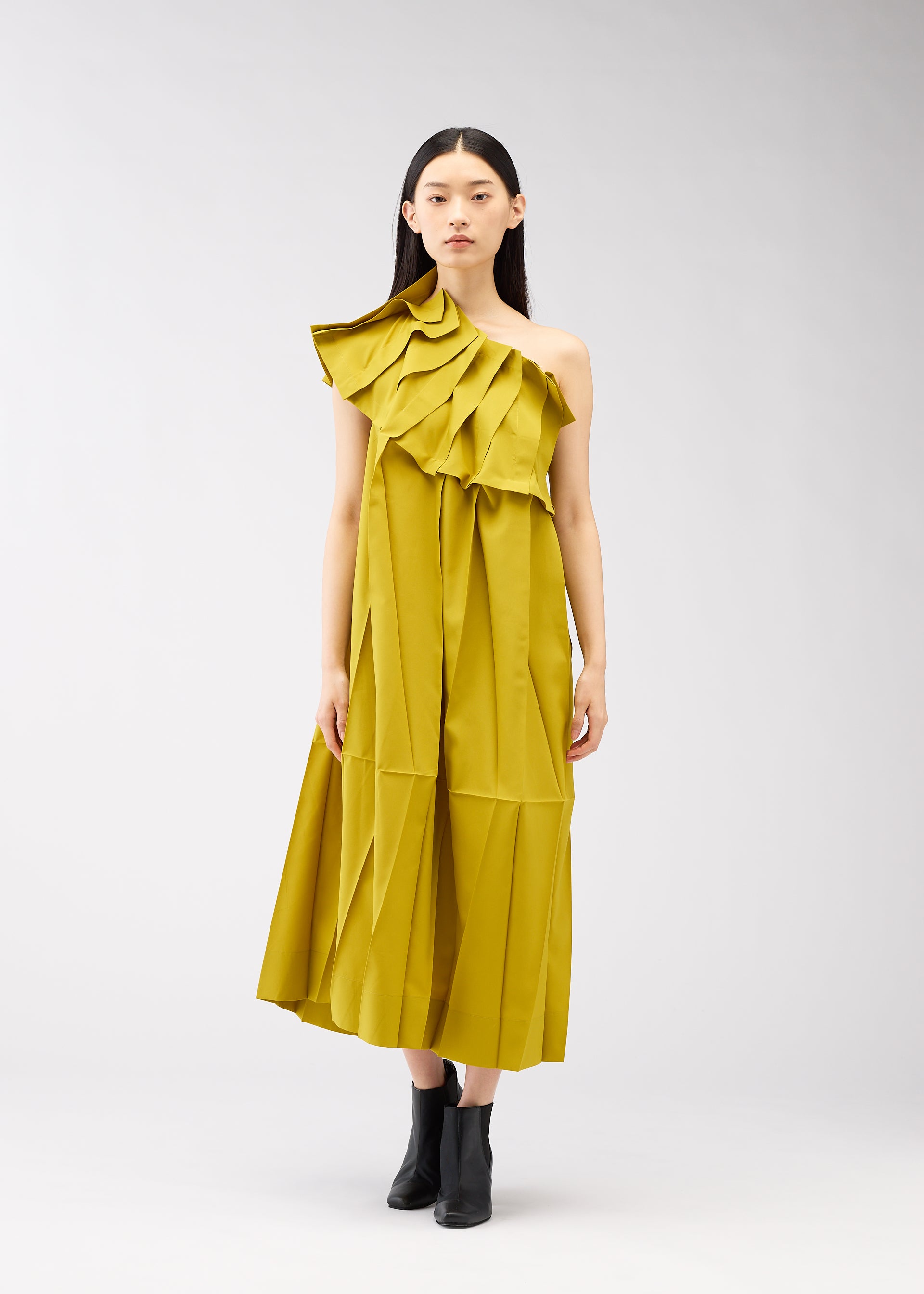 NO.3 Dress Black