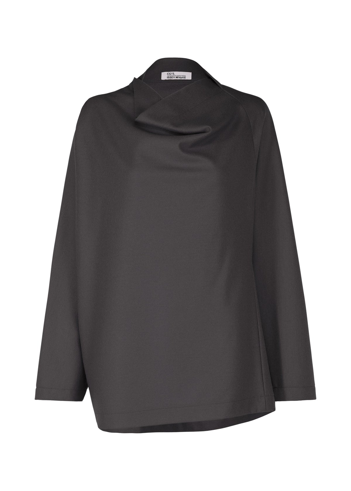 A product shot of the 132 5. ISSEY MIYAKE CLEANCUT WOOL clothing in dark navy (76).