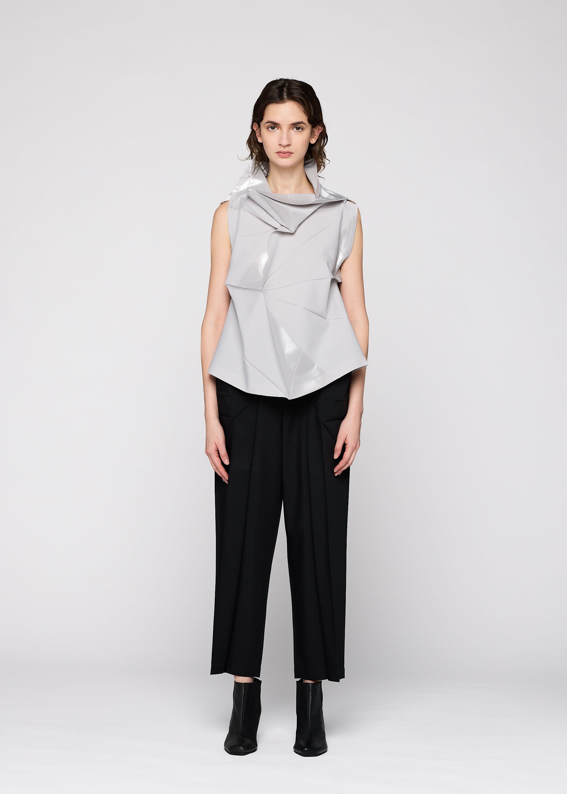 132 5. ISSEY MIYAKE – The official ISSEY MIYAKE ONLINE STORE